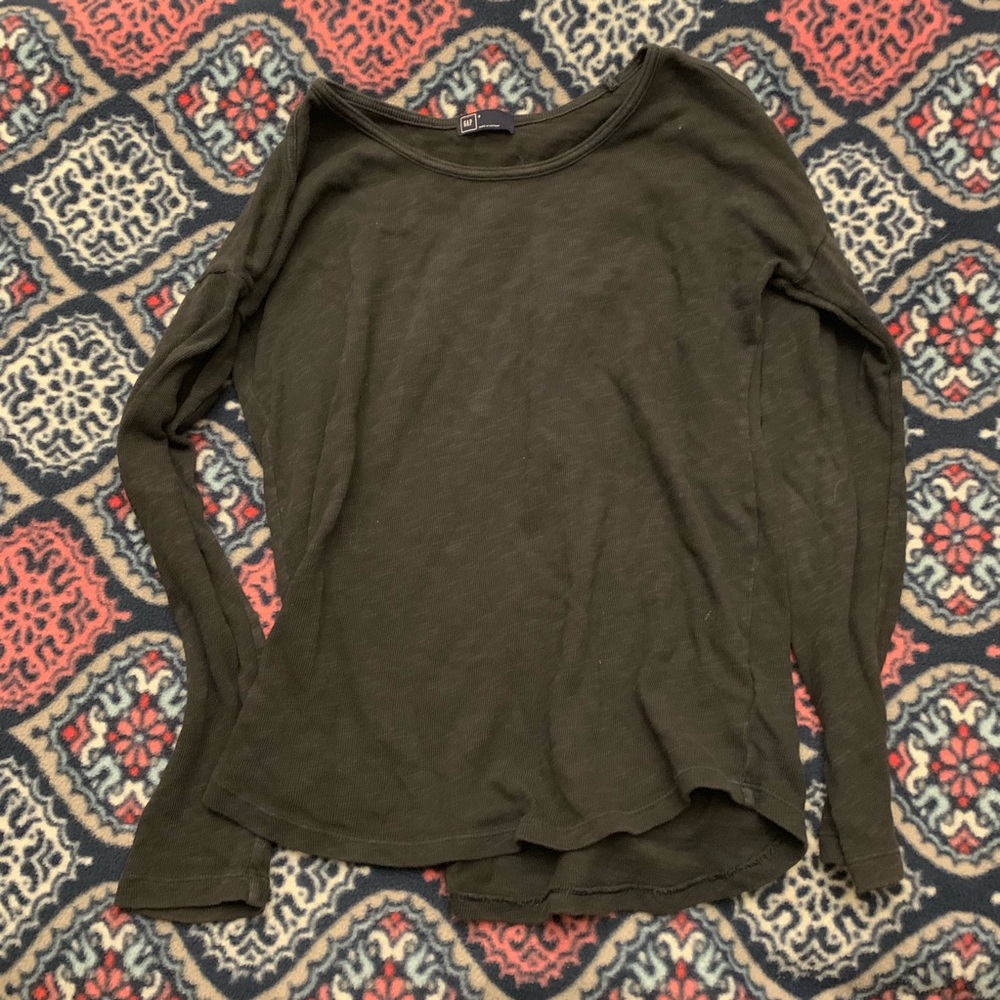 GAP heavyweight long sleeve tee